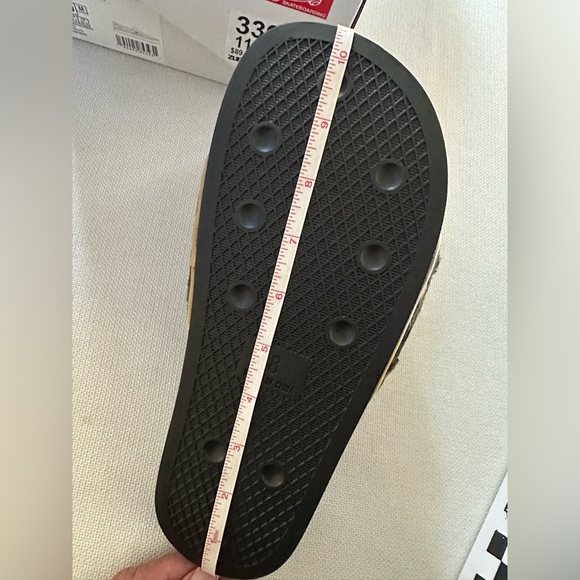 Adidas X Jeremy Scott Camo Teddy Bear Adilette Slides - Picture 9 of 9